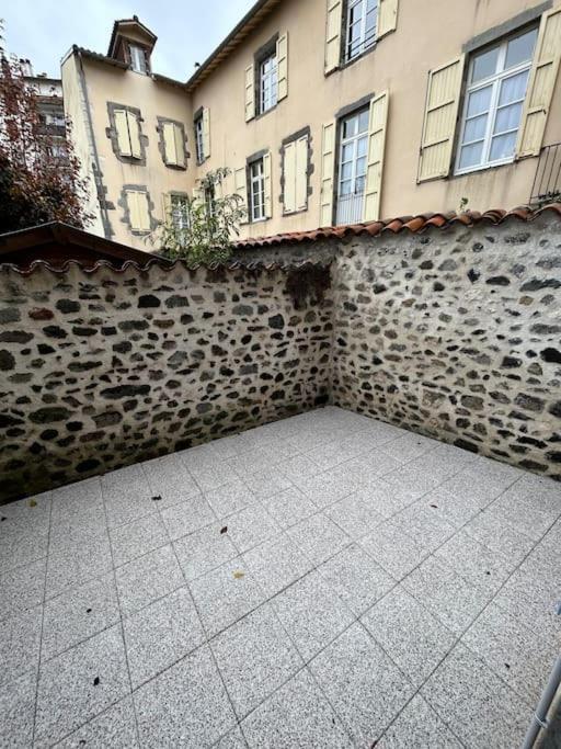 Le Spacieux Aurillac Esterno foto